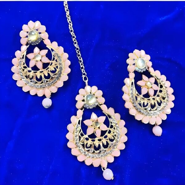 Maang Tikka and Earring Set - Image 2