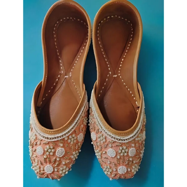 Ladies Punjabi Juttis - Image 13