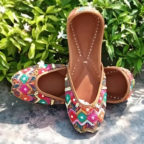 Ladies Punjabi Juttis - Image 20