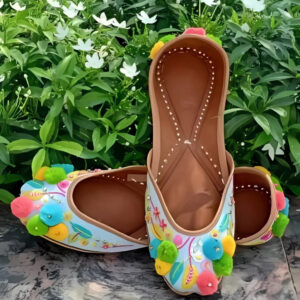 Ladies Punjabi Juttis