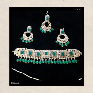 Antique Necklace Set