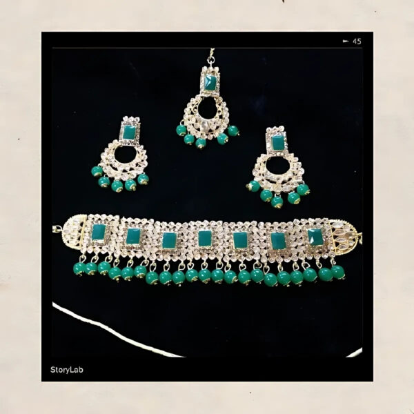 Antique Necklace Set