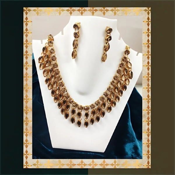 Antique Necklace Set - Image 3